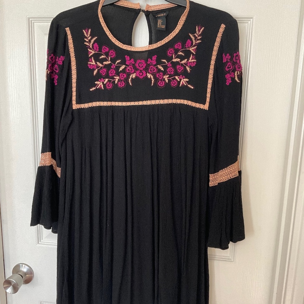 Forever 21 Rayon Dress in size small